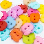 Kavya Craft Present Plastic Buttons Apple Shape Multicolor 15mm for Sewing, Knitting, Dress Making, Scrap Booking, Art and Craft, Decorations (50)