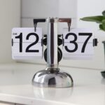Stainless Steel Retro Flip Clock, Mechanical Digital Desk Clock, Internal Gear Operated, Battery Powered for Home Office Decor, White, 23.1 Cm