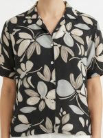 Premium Floral Printed Shirt for Women with Short Sleeves, Ultra-Soft Cotton Blend, Regular Fit Womens Stylish Shirt Casual, Formal, Party, Beach, Summer Wear - Image 4