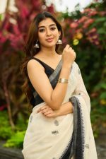 Pujia Mills Women's Soft Linen Slab Sarees with Jaquard Work with Unstitched Blouse Piece - Image 5