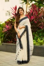 Pujia Mills Women's Soft Linen Slab Sarees with Jaquard Work with Unstitched Blouse Piece - Image 2