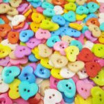 Kavya Craft Present Plastic Buttons Heart Shape Multicolor 15mm for Sewing, Knitting, Dress Making, Scrap Booking, Art and Craft, Decorations (50)