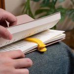 Olevs Automatic Silicone Bookmark Smart Page Holder for Reading Cute and Unique Book Mark Clip for Women Men and Kids Reading Accessories for Study Office and School Supplies-PO-4-VX_2005 - Image 9