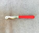 MEGHPREET Tracing Wheel Sewing Tool, Plastic Handle, Needle Point, Professional Stitch Marking Spacer for Arts and Leather (1 Piece) - Image 3