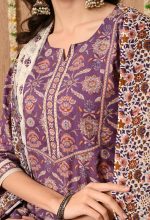Amazon Brand - Tavasya Womens Floral Printed Regular Pure Cotton Kurta with Trousers & Dupatta | Kurta Set | Salwar Suit | Ethnic Wear - Image 6