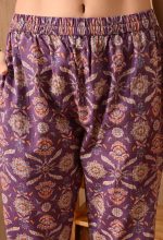 Amazon Brand - Tavasya Womens Floral Printed Regular Pure Cotton Kurta with Trousers & Dupatta | Kurta Set | Salwar Suit | Ethnic Wear - Image 5